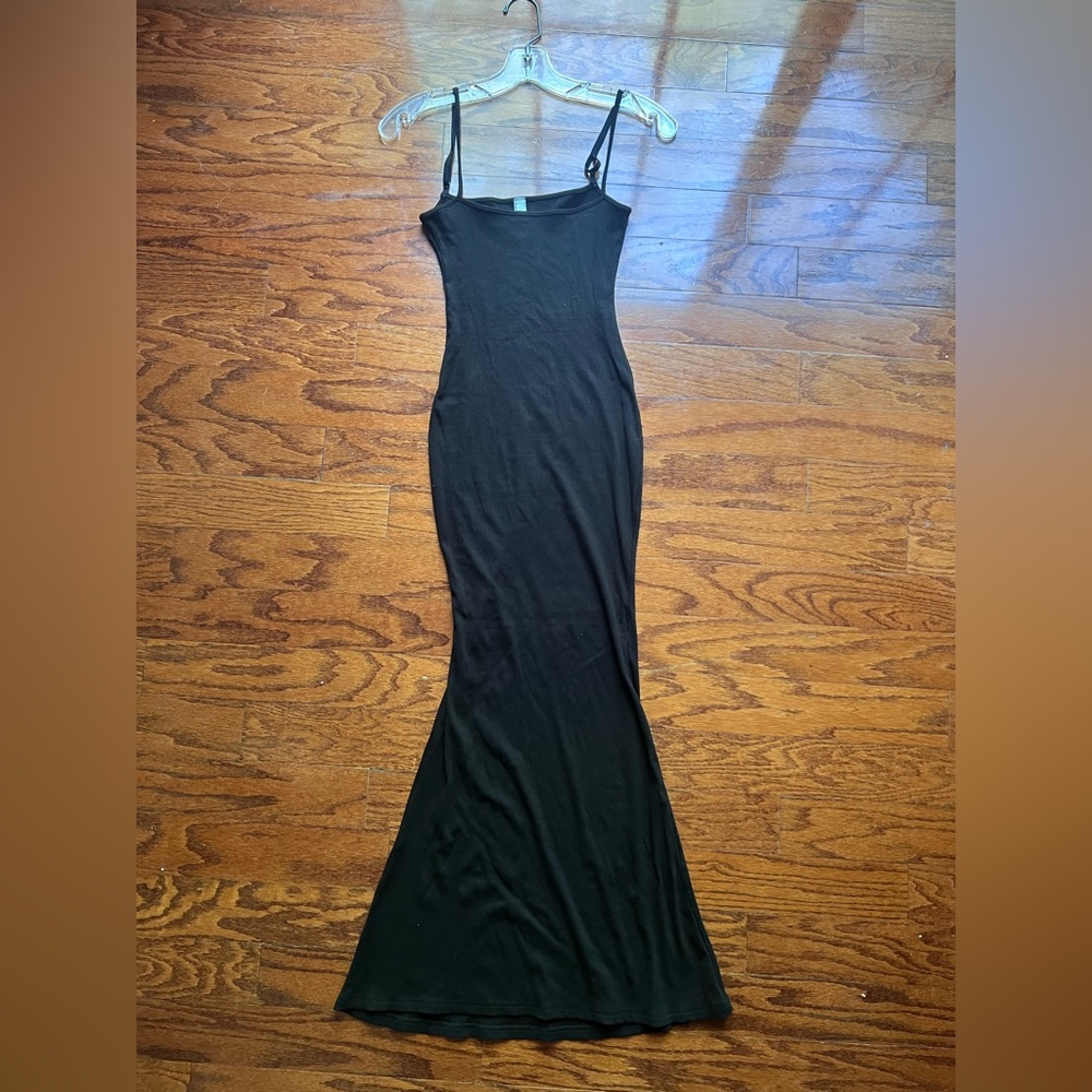 SKIMS Black Spaghetti-Strap Maxi Slip Dress